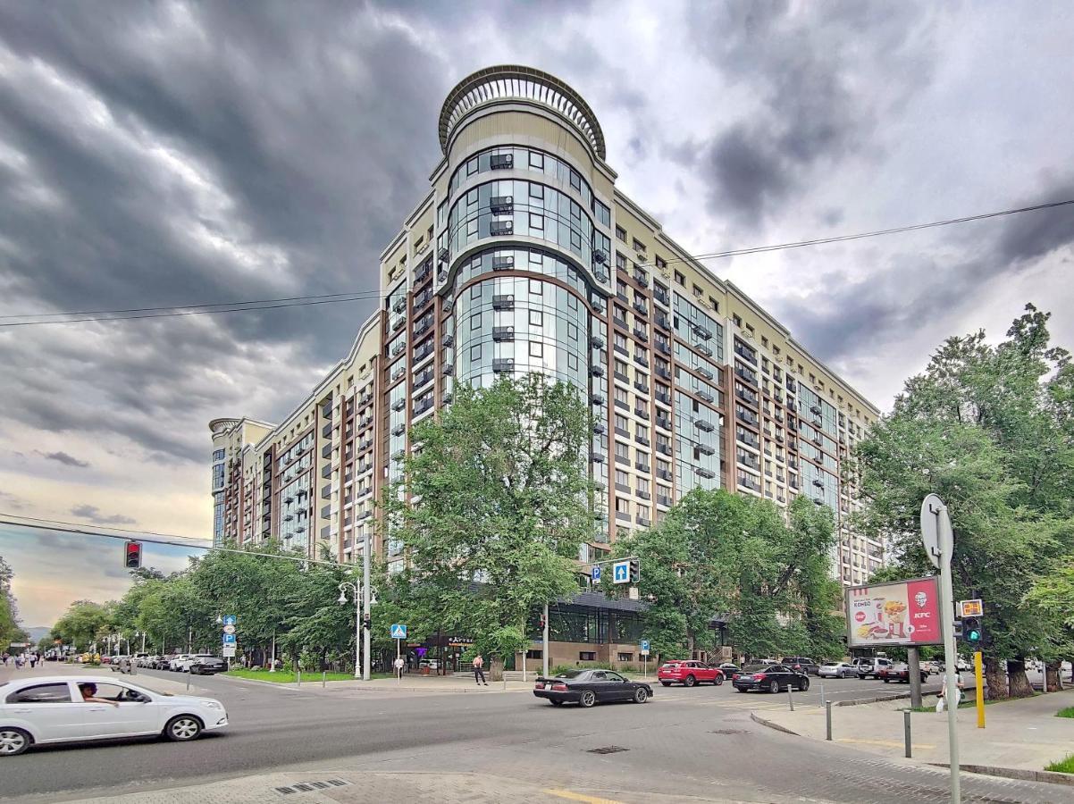 Апартаменты На Арбате 36 Кв2 Almaty Exterior photo